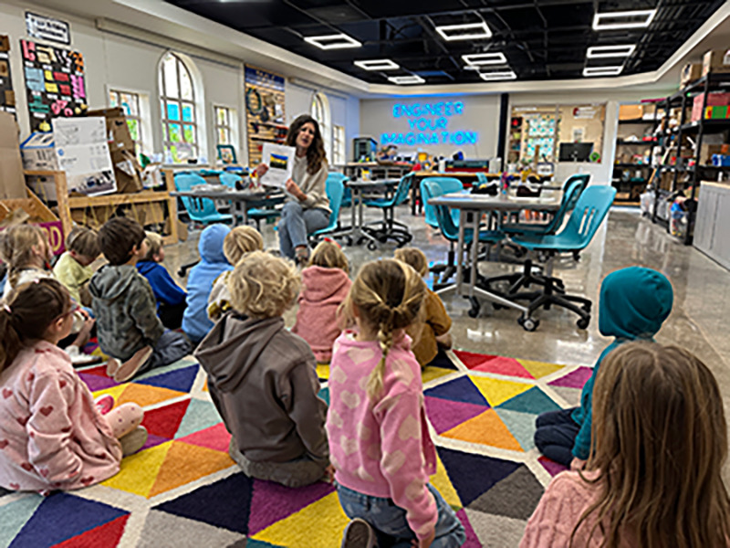Students gathered in the MUS iLab